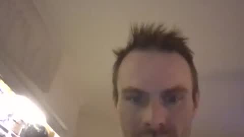 Snapshot of keithross1205 chatting on 03/11/25, 02:32 clyde online show from 03/11/25, 02:32