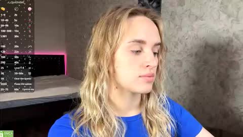 Snapshot of kelisipe chatting on 11/11/25, 08:25 Sylvia online show from 11/11/25, 08:25