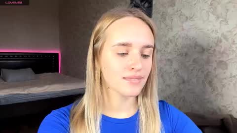 Snapshot of kelisipe chatting on 11/13/25, 08:13 Sylvia online show from 11/13/25, 08:13