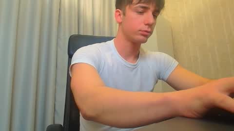 KellenWest online show from 12/19/25, 05:14