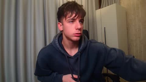 Snapshot of kellenwest chatting on 01/10/26, 05:20 KellenWest online show from 01/10/26, 05:20