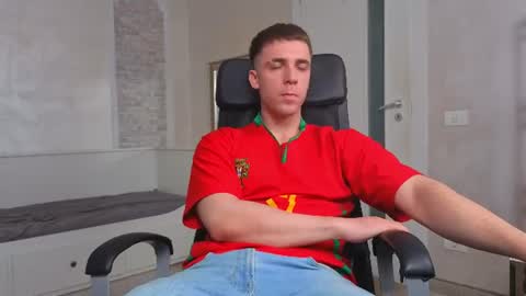 Snapshot of kellenwest chatting on 07/07/26, 04:48 KellenWest online show from 07/07/26, 04:48