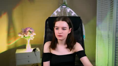 Snapshot of kelliebanshe chatting on 03/24/26, 04:28 kelliebanshe online show from 03/24/26, 04:28