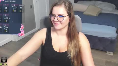 kellielowie online show from 12/23/24, 04:06