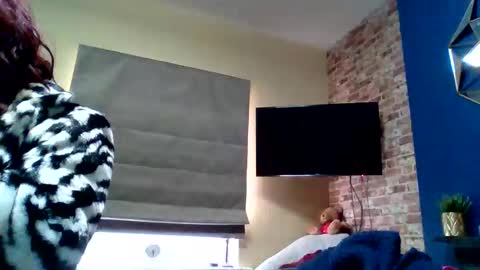 Snapshot of kellpvc1 chatting on 04/21/26, 05:28 kellpvc1 online show from 04/21/26, 05:28