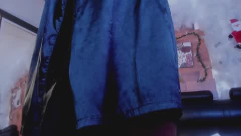 Snapshot of kelly__thomson chatting on 12/30/24, 12:11 kelly__thomson online show from 12/30/24, 12:11