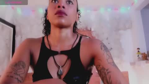 Snapshot of kelly__thomson chatting on 02/01/25, 07:23 kelly__thomson online show from 02/01/25, 07:23