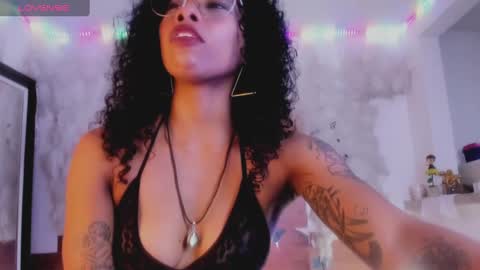 Snapshot of kelly__thomson chatting on 02/04/25, 09:20 kelly__thomson online show from 02/04/25, 09:20