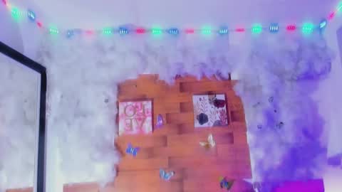 Snapshot of kelly__thomson chatting on 02/27/25, 10:42 kelly__thomson online show from 02/27/25, 10:42