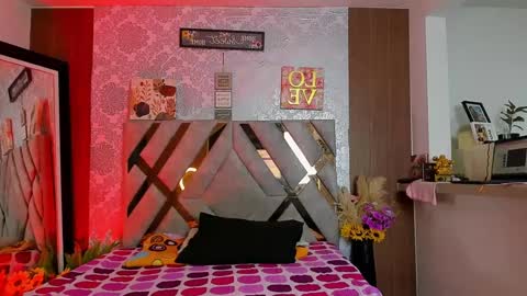 Snapshot of kelly__thomson chatting on 09/08/25, 11:48 kelly__thomson online show from 09/08/25, 11:48