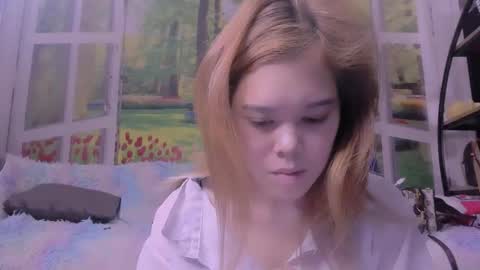 Snapshot of kelly_baby2005 chatting on 02/08/26, 05:33 Kelly online show from 02/08/26, 05:33