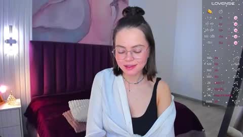 Snapshot of kelly_cuutie chatting on 11/20/25, 01:28 Kelly online show from 11/20/25, 01:28