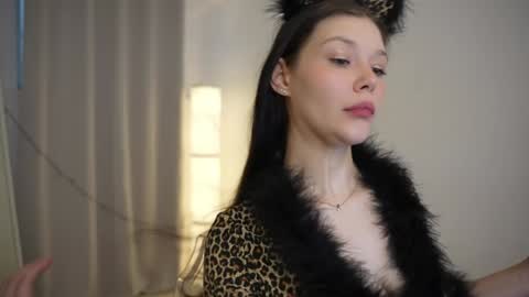  KELLY  online show from 12/30/24, 10:10