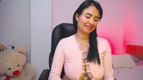 elena online show from 02/19/25, 04:23