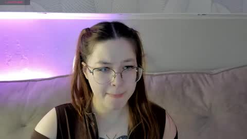 Kelly Mon-Day 12AM-5PM Tue-12AM-5PM Wed-DAY OFF Thu-12AM-5PM Fri-12AM-5PM Sat-12AM-5PM Sun-DAY OFF online show from 05/10/26, 11:54