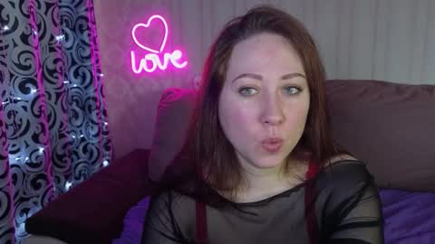 Snapshot of kellycrystall chatting on 03/25/26, 02:28 kellycrystall online show from 03/25/26, 02:28