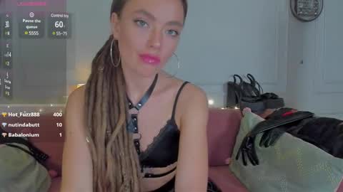 Snapshot of kellyfouler chatting on 02/09/25, 05:11 KellyFouler online show from 02/09/25, 05:11