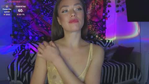 Snapshot of kellyfouler chatting on 10/04/25, 03:10 KellyFouler online show from 10/04/25, 03:10