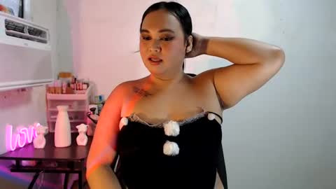 Snapshot of kellys_hot_assxx chatting on 07/19/26, 01:09 KELLY MCDOLEN online show from 07/19/26, 01:09