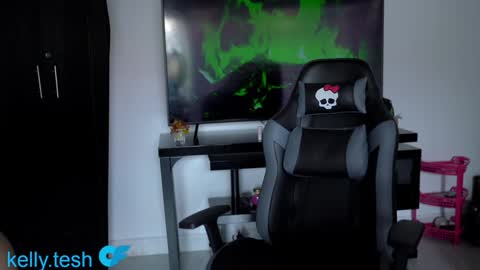 Kelly online show from 11/20/25, 04:40