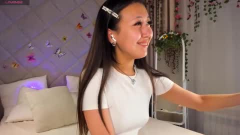 Snapshot of kellyy_bern chatting on 12/15/25, 12:59 kellyy_bern online show from 12/15/25, 12:59