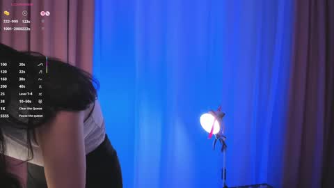 kellyy_bern online show from 04/30/26, 01:23