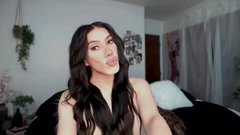 Kelsi  online show from 03/03/26, 12:28