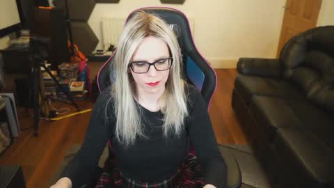 kelseycobalt online show from 12/14/24, 10:39