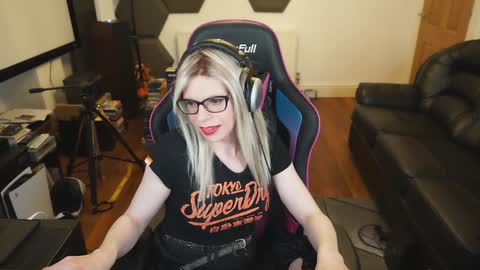 kelseycobalt online show from 01/17/25, 01:04