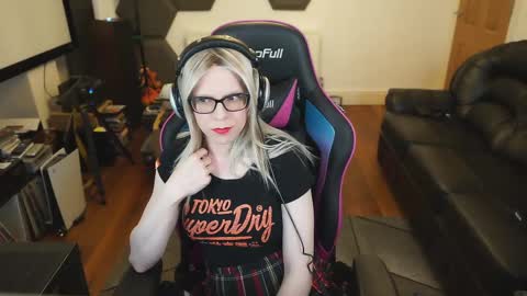 kelseycobalt online show from 02/19/25, 09:25