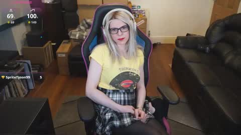 kelseycobalt online show from 12/15/25, 10:14