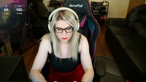 Snapshot of kelseycobalt chatting on 07/10/26, 08:33 kelseycobalt online show from 07/10/26, 08:33
