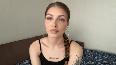 Snapshot of kelseysardi chatting on 10/19/25, 09:54 Hanna online show from 10/19/25, 09:54