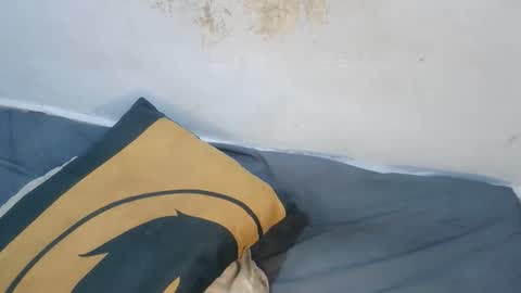 kem2000400282 online show from 12/20/25, 01:51