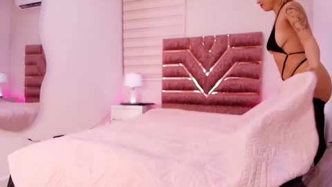 Snapshot of kemdall_lopez chatting on 01/15/26, 03:00 kemdall lopez online show from 01/15/26, 03:00