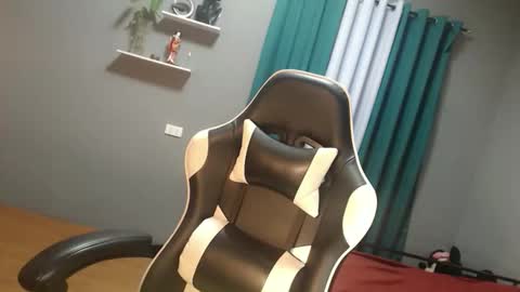 Snapshot of kemdallicious12 chatting on 02/27/26, 12:10 kimmy online show from 02/27/26, 12:10