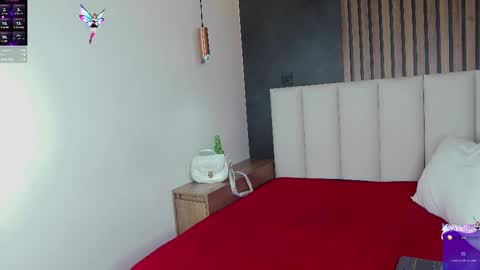   online show from 02/10/25, 08:09