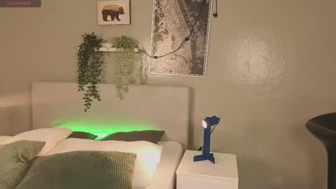   online show from 10/06/25, 11:40