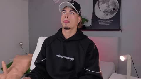   online show from 03/25/26, 11:16