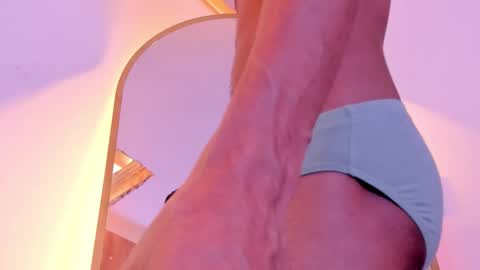 Snapshot of ken_rivera chatting on 03/28/26, 07:35 Julian Rivera online show from 03/28/26, 07:35