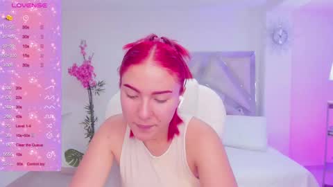 Snapshot of kendaall_jenner chatting on 02/11/25, 04:11 Kendall Jenner online show from 02/11/25, 04:11