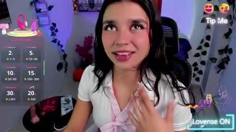 Snapshot of kendal_jenerr chatting on 11/29/25, 03:48 Carolina online show from 11/29/25, 03:48