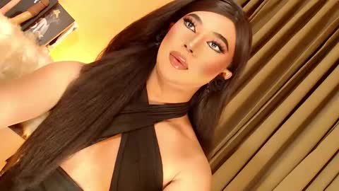 Ebony online show from 10/22/25, 07:02