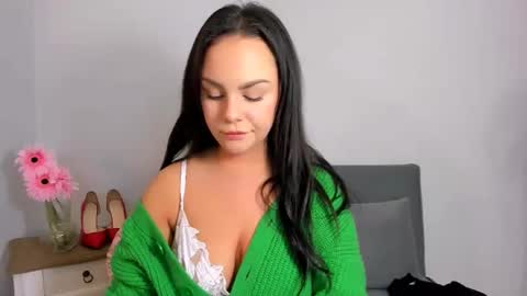 Snapshot of kendaldaisy chatting on 01/15/25, 05:05 KendalDaisy online show from 01/15/25, 05:05