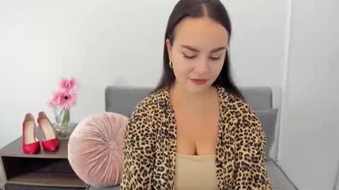 Snapshot of kendaldaisy chatting on 10/02/25, 04:03 KendalDaisy online show from 10/02/25, 04:03