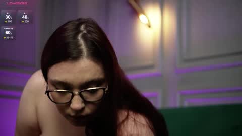  Kendal  online show from 10/12/25, 07:35