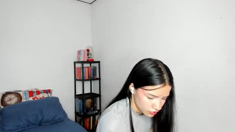 Snapshot of kendalgrey01 chatting on 01/31/25, 03:44 Kendal online show from 01/31/25, 03:44