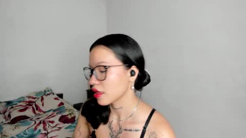 Snapshot of kendalgrey01 chatting on 01/06/26, 03:27 Kendal online show from 01/06/26, 03:27