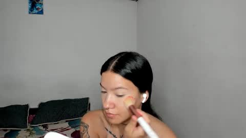 Snapshot of kendalgrey01 chatting on 01/09/26, 03:15 Kendal online show from 01/09/26, 03:15