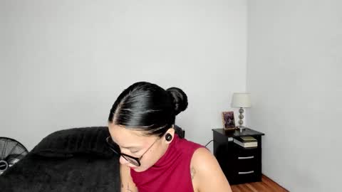 Snapshot of kendalgrey01 chatting on 03/13/26, 02:12 Kendal online show from 03/13/26, 02:12